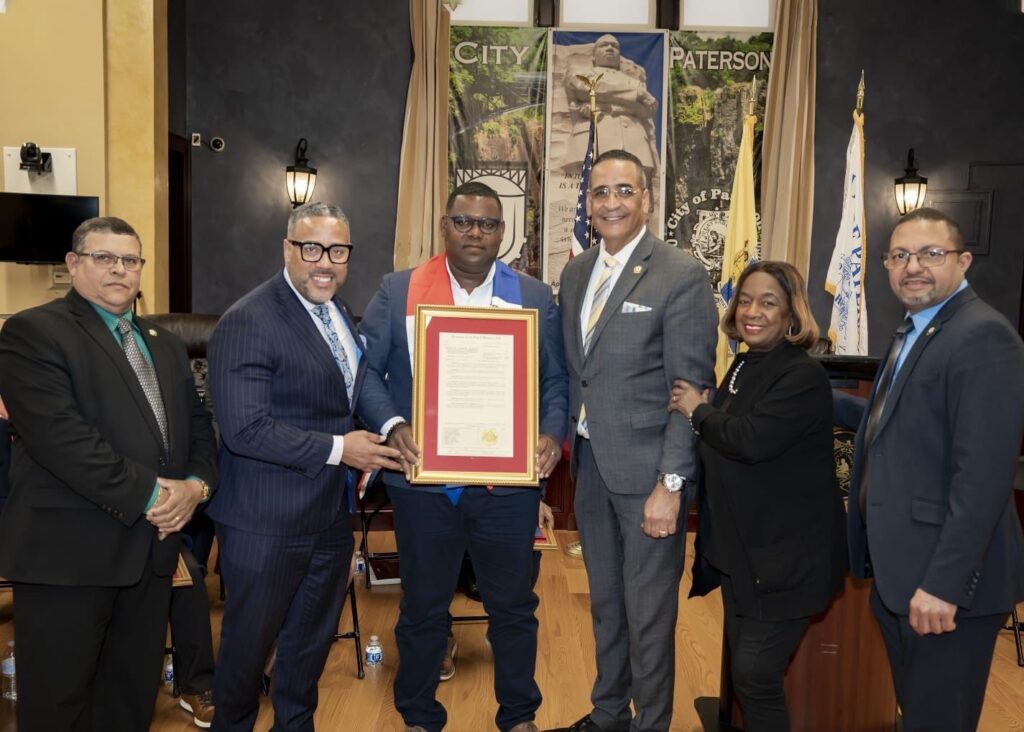 Rigoberto Smith reconocido e Paterson New Jersey